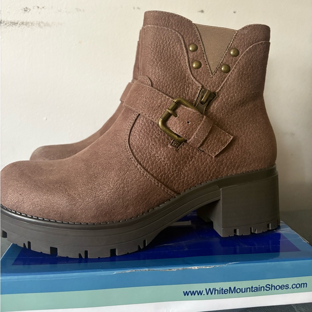 White Mountain Boots